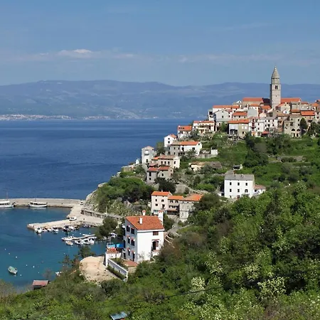 Double 5299c Affittacamere Vrbnik (Primorje-Gorski Kotar)